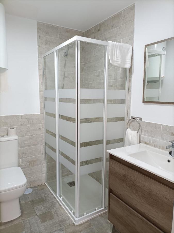 Villaviciosa de Odón Hostal Las Encinas מראה חיצוני תמונה